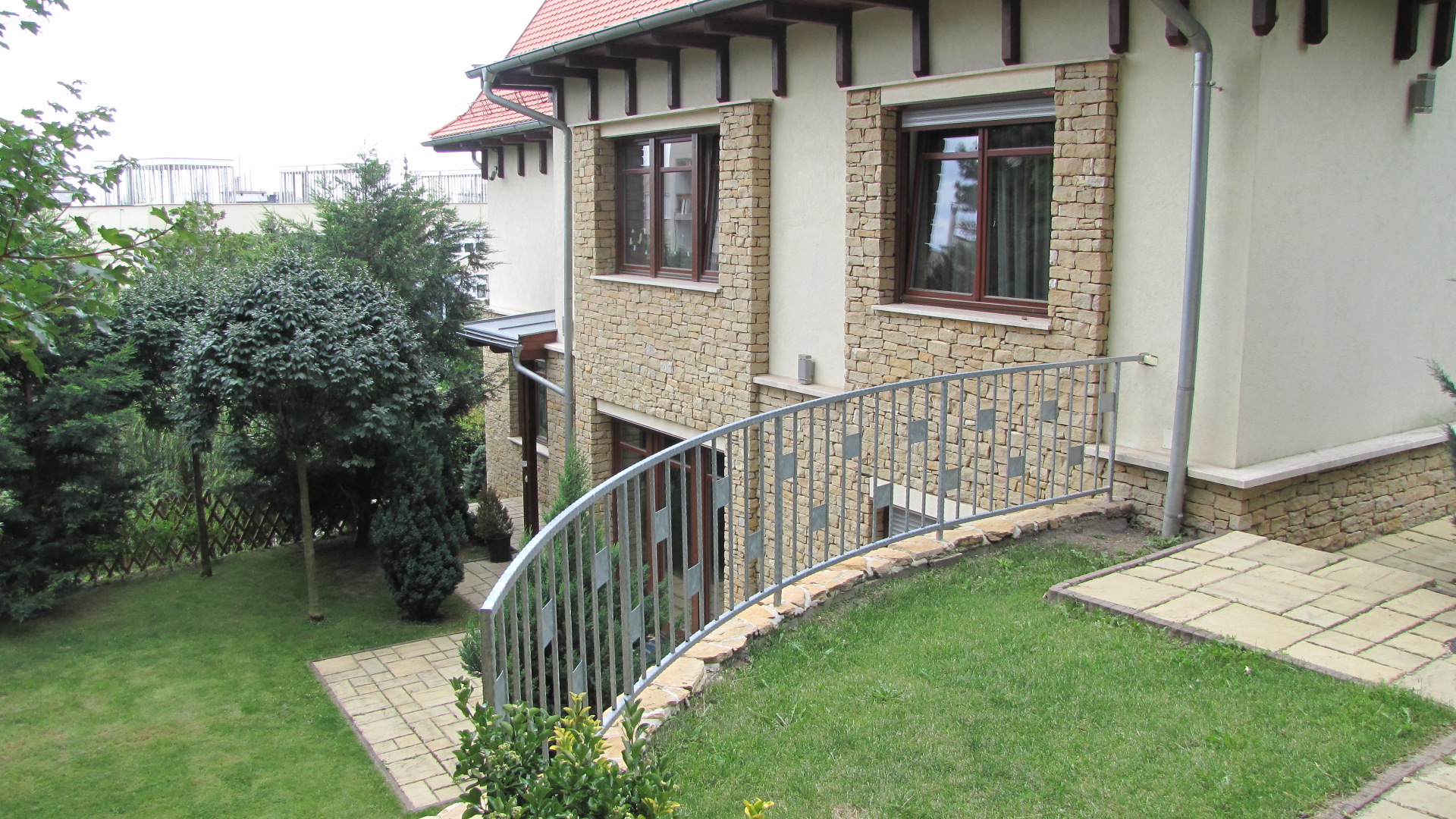 Main photo
